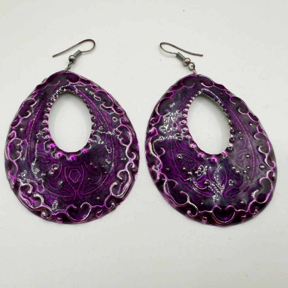 Purple Embossed Oval Dangle Earrings Silver Tone Boho Statement Festival Vintage